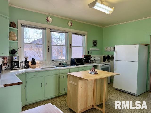 2341 N 6th Street, Clinton, Iowa image 16
