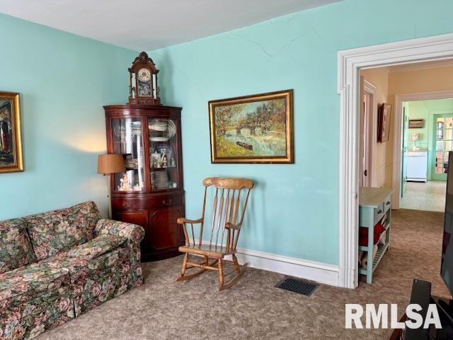 2341 N 6th Street, Clinton, Iowa image 13