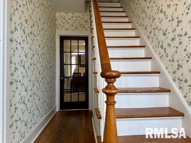 2341 N 6th Street, Clinton, Iowa image 3