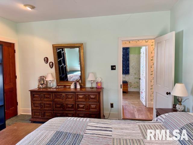 2341 N 6th Street, Clinton, Iowa image 26