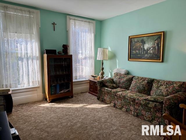 2341 N 6th Street, Clinton, Iowa image 11