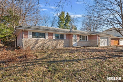 Homes For Sale - 10 Royal Road<br/> Sangamon County, Springfield, IL 62702