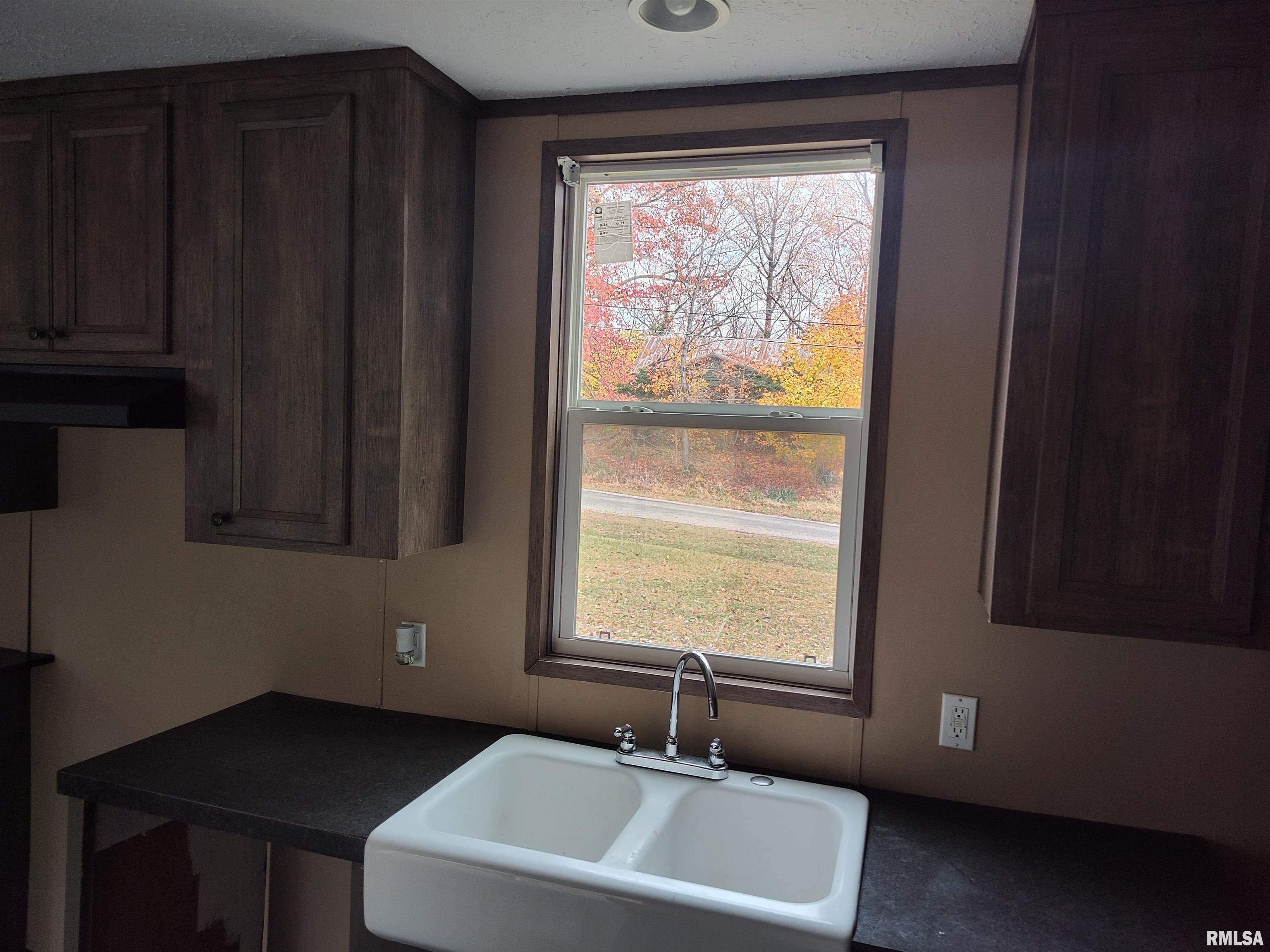 211 S Main Street, West Salem, Illinois image 15