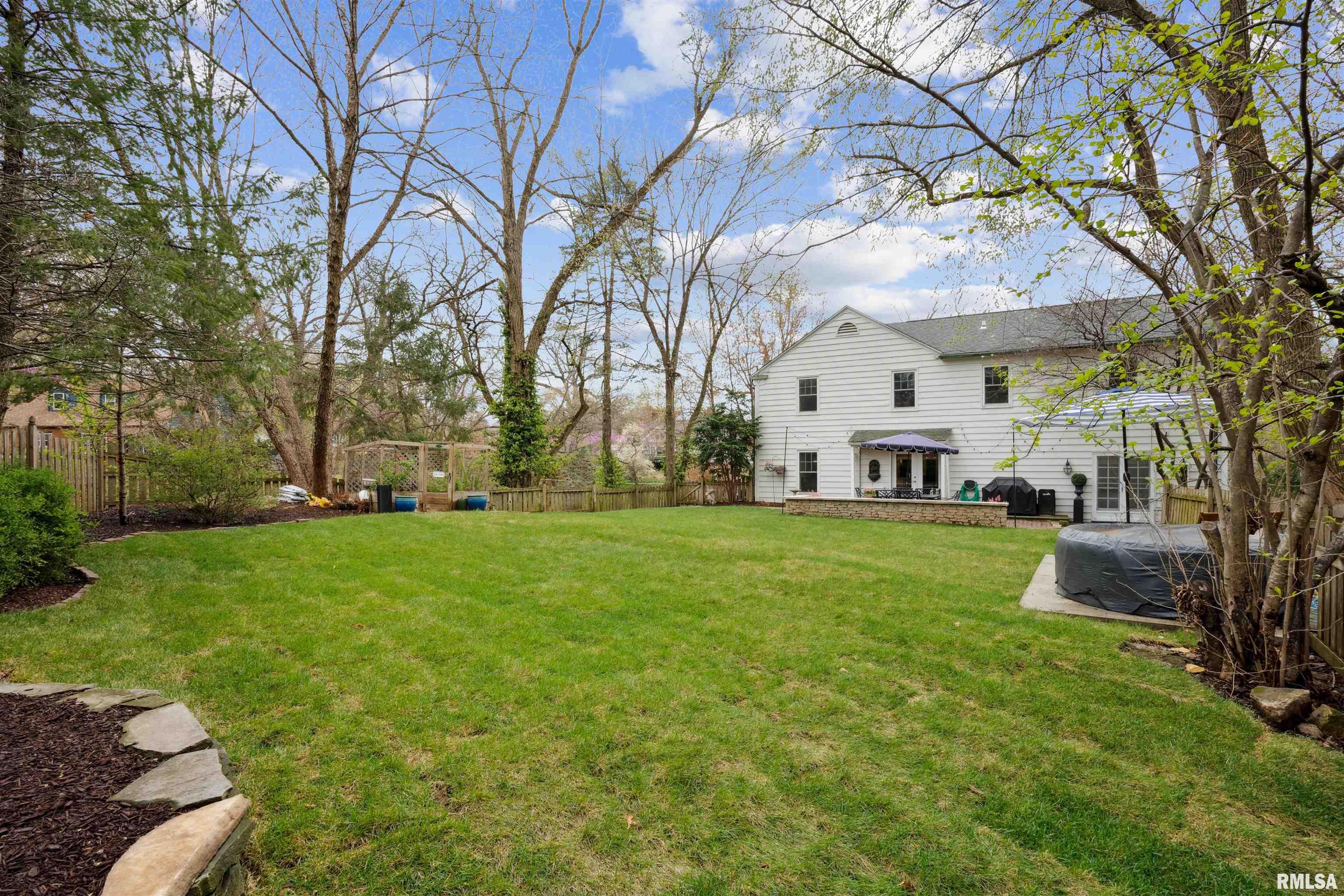 1105 24th Avenue, Moline, Illinois image 2