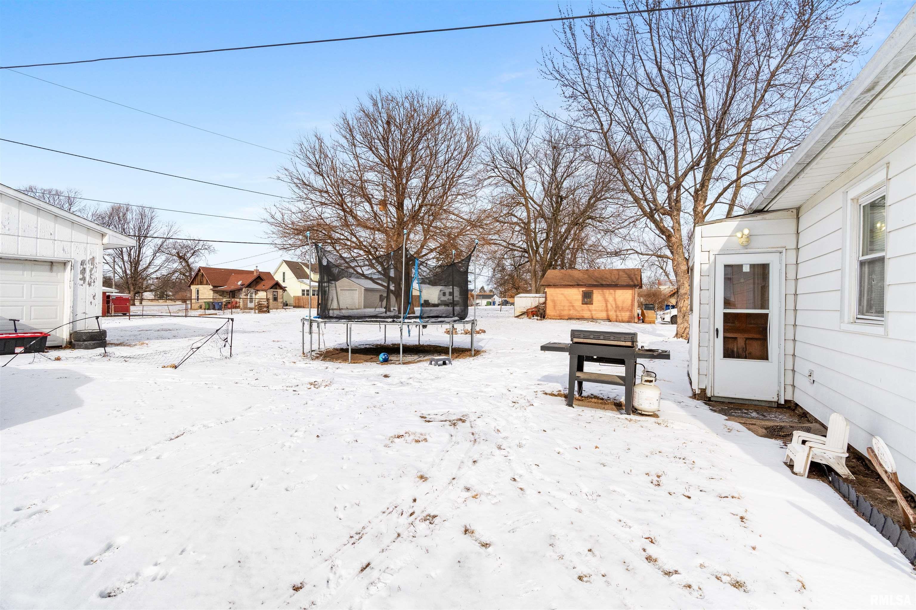 2436 Barker Street, Clinton, Iowa image 4