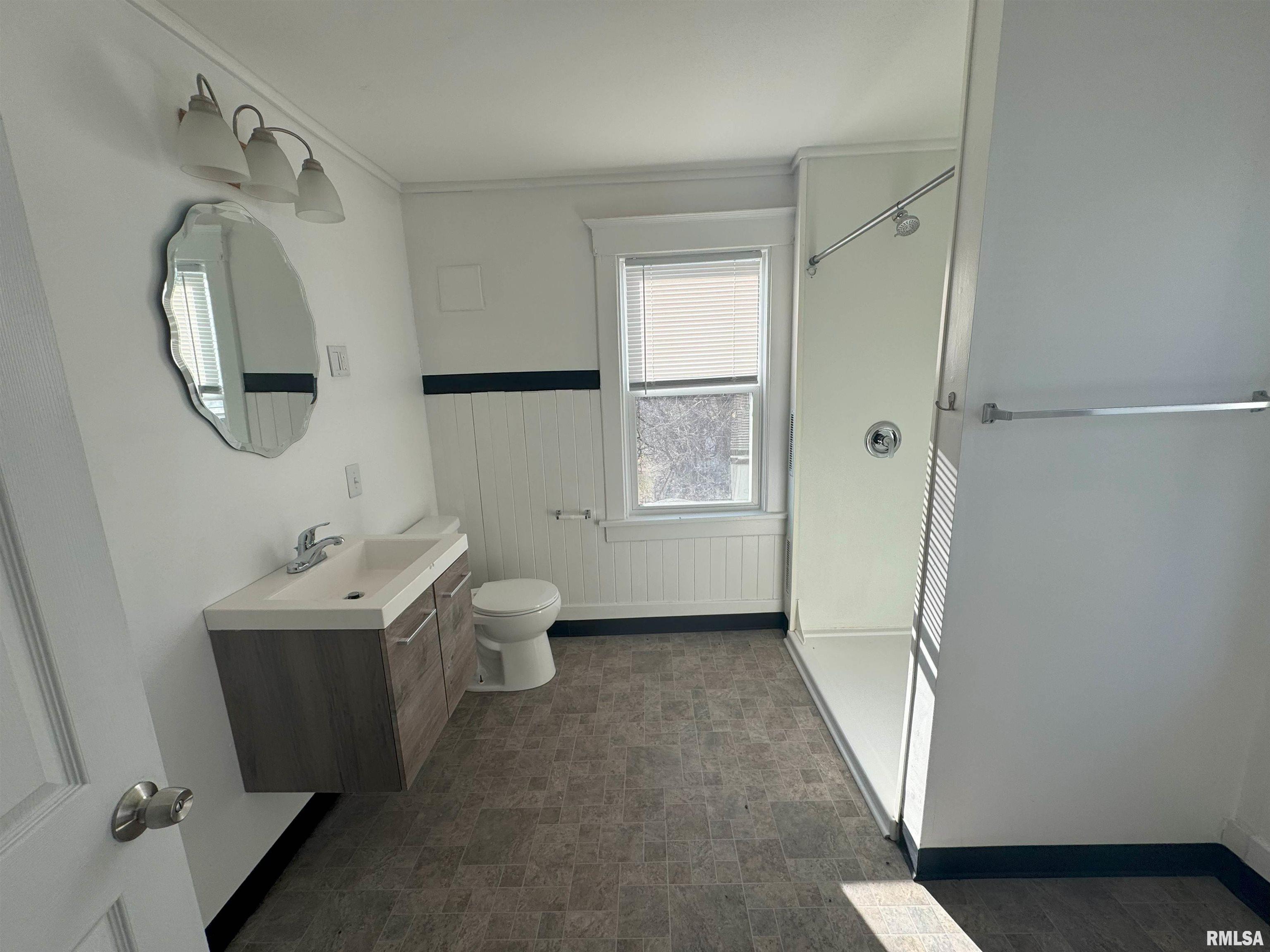 908 N Harrison Street, Davenport, Iowa image 11