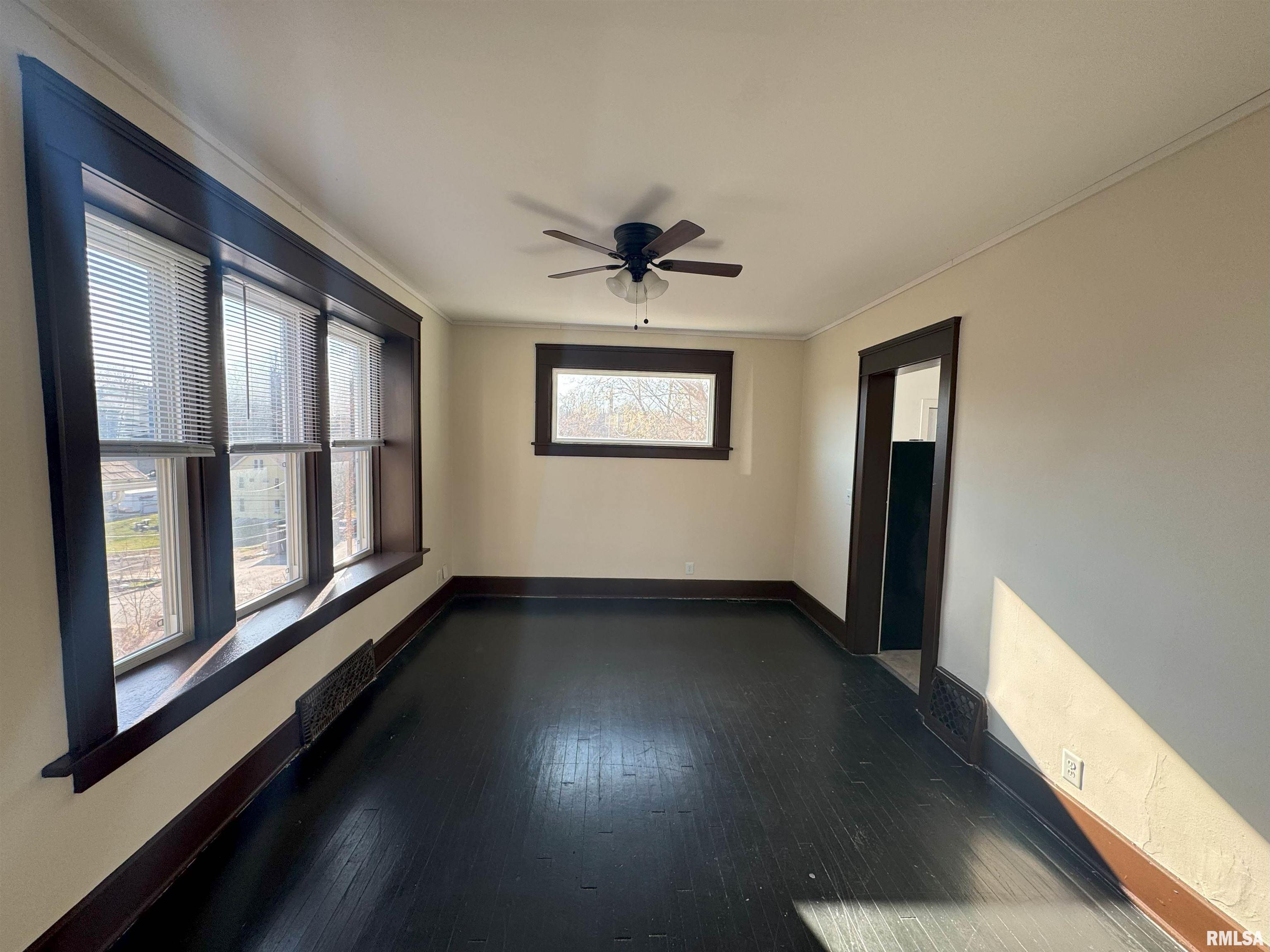 908 N Harrison Street, Davenport, Iowa image 4