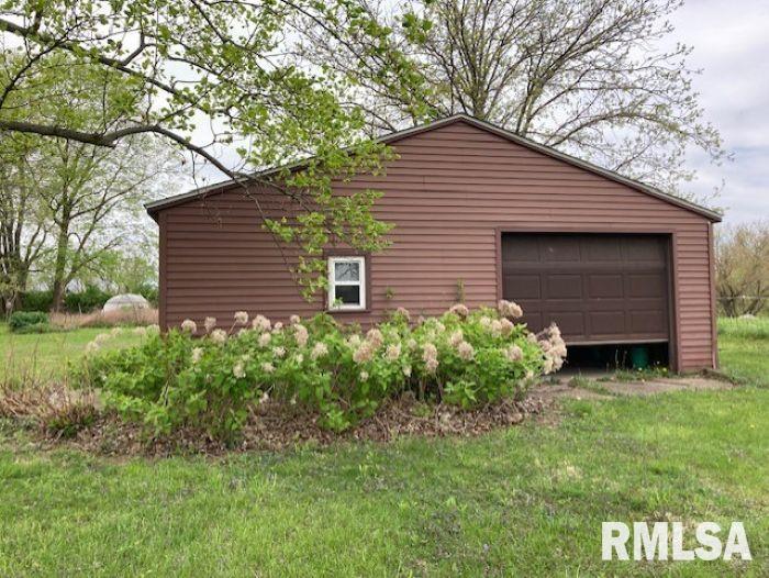 11630 81st Street West, Taylor Ridge, Illinois image 5