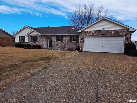 Homes For Sale - 4717 Harrison Street<br/> Quincy, IL 62305