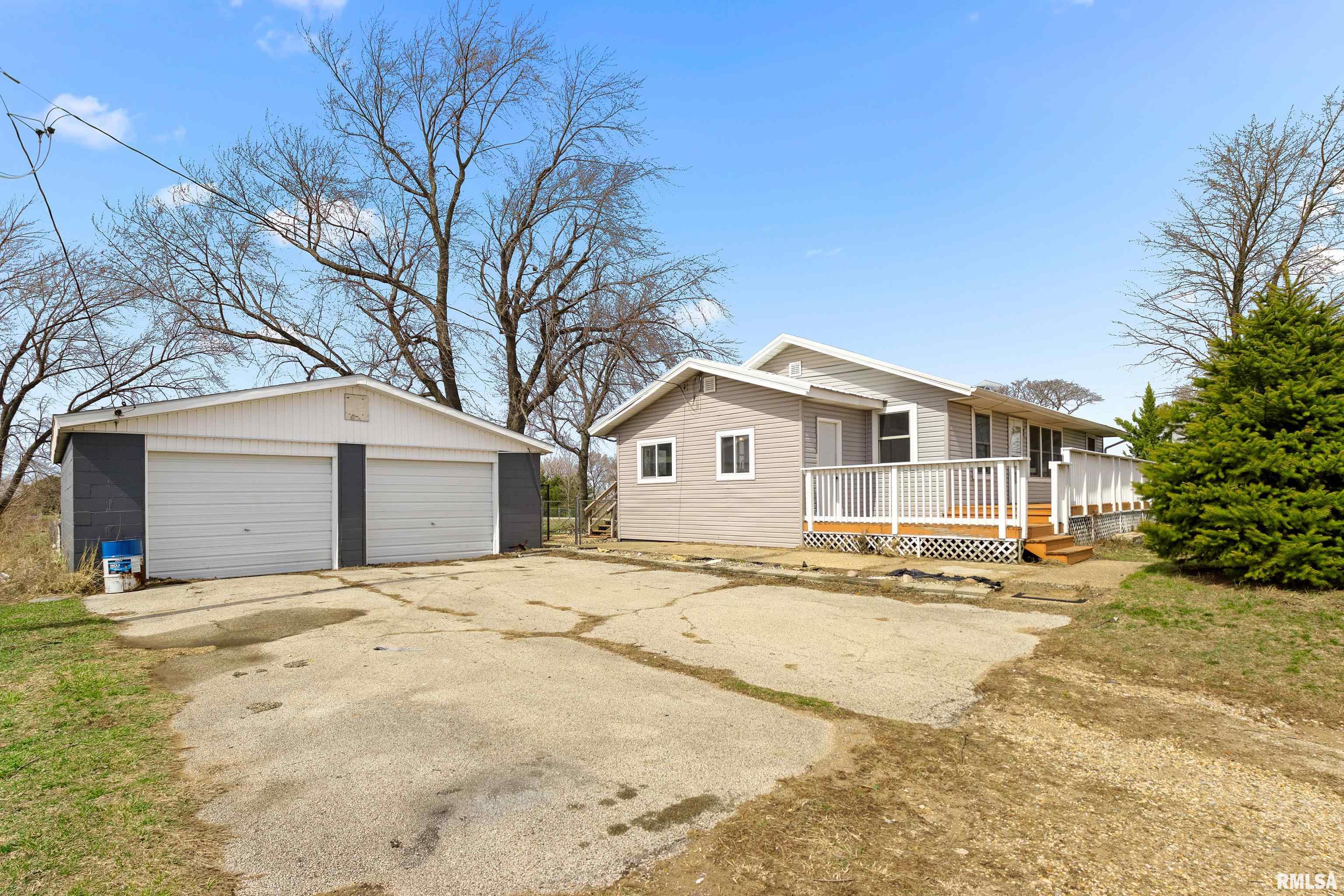 20842 N County Road 3300 E Road, Manito, Illinois image 2