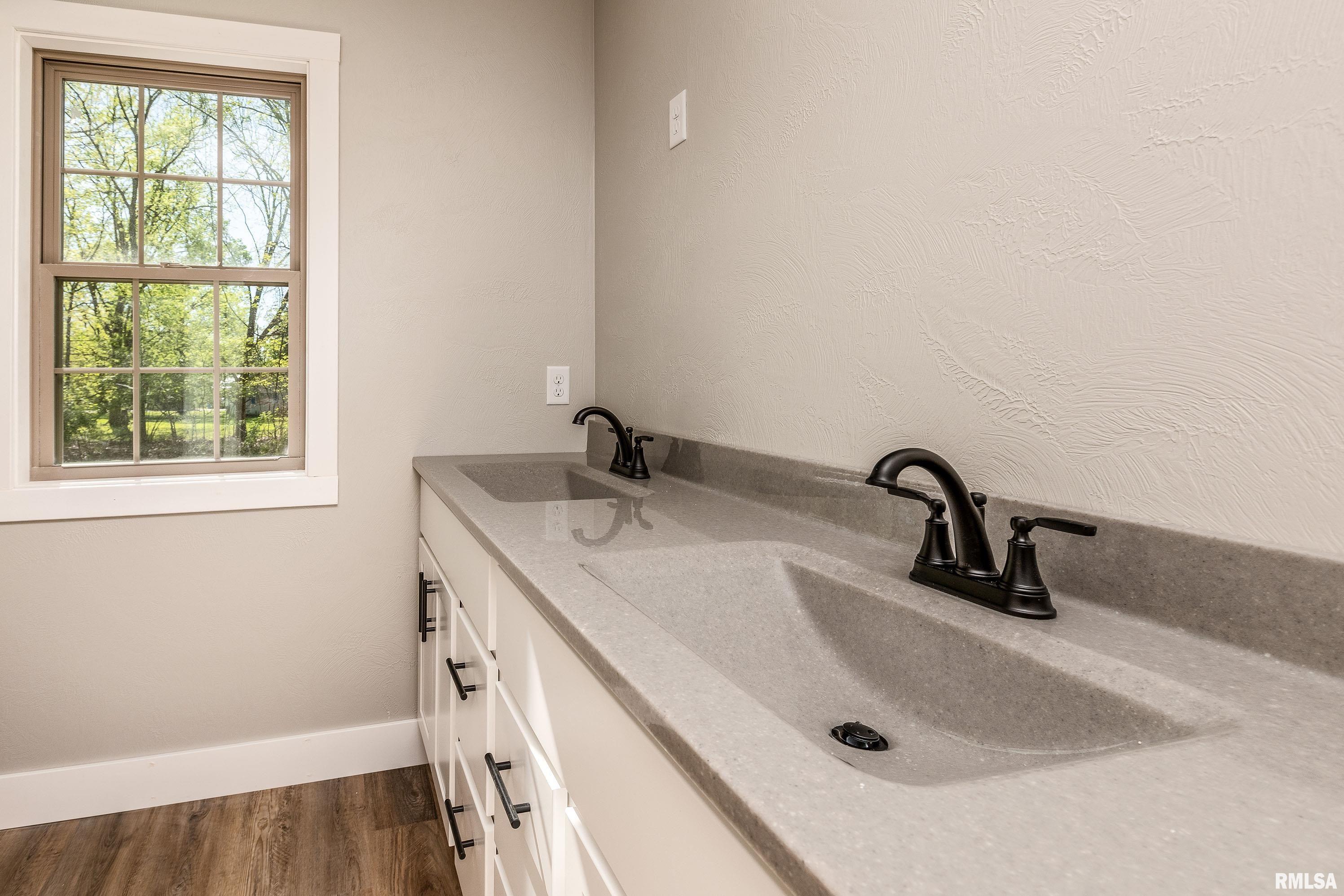 212 Saddie Lane, Cambria, Illinois image 16