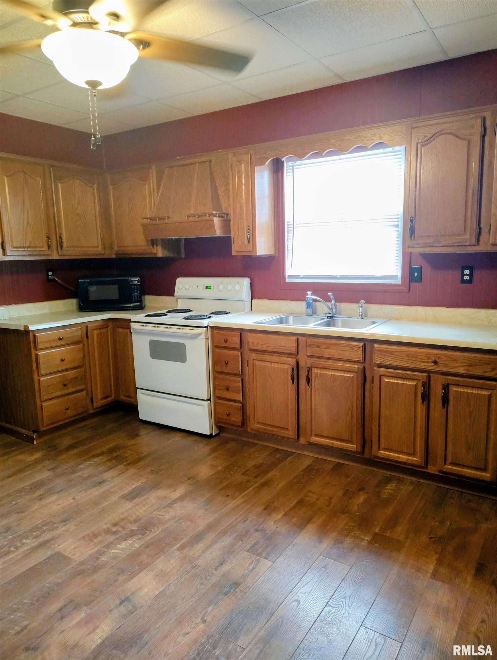 415 N Pearl Street, Havana, Illinois image 11