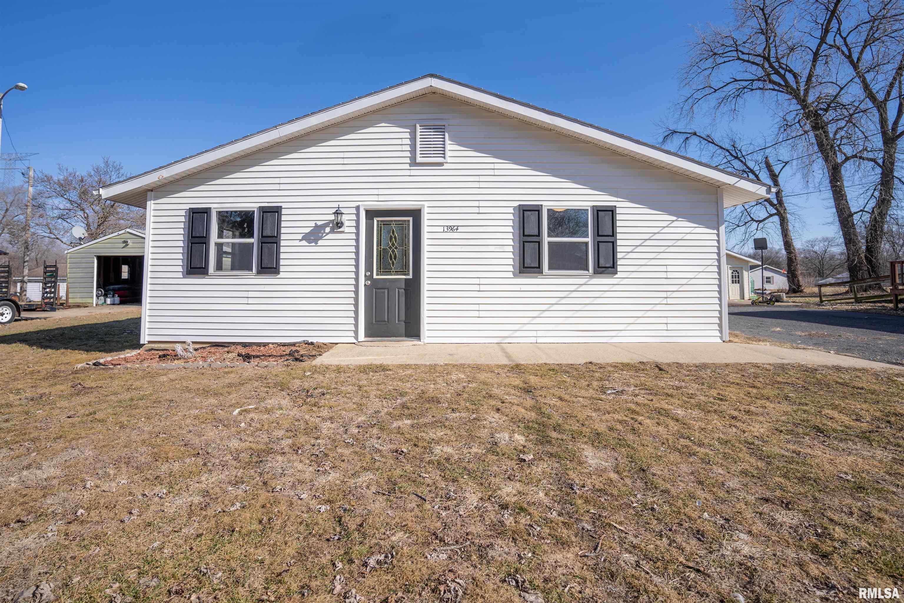 13964 1st Street, Pekin, Illinois image 1