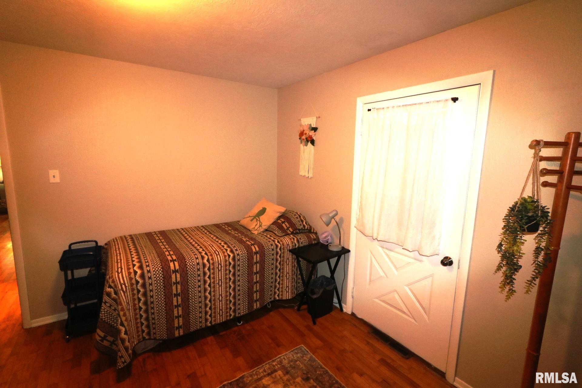 303 S Greenbriar Road, Carterville, Illinois image 25