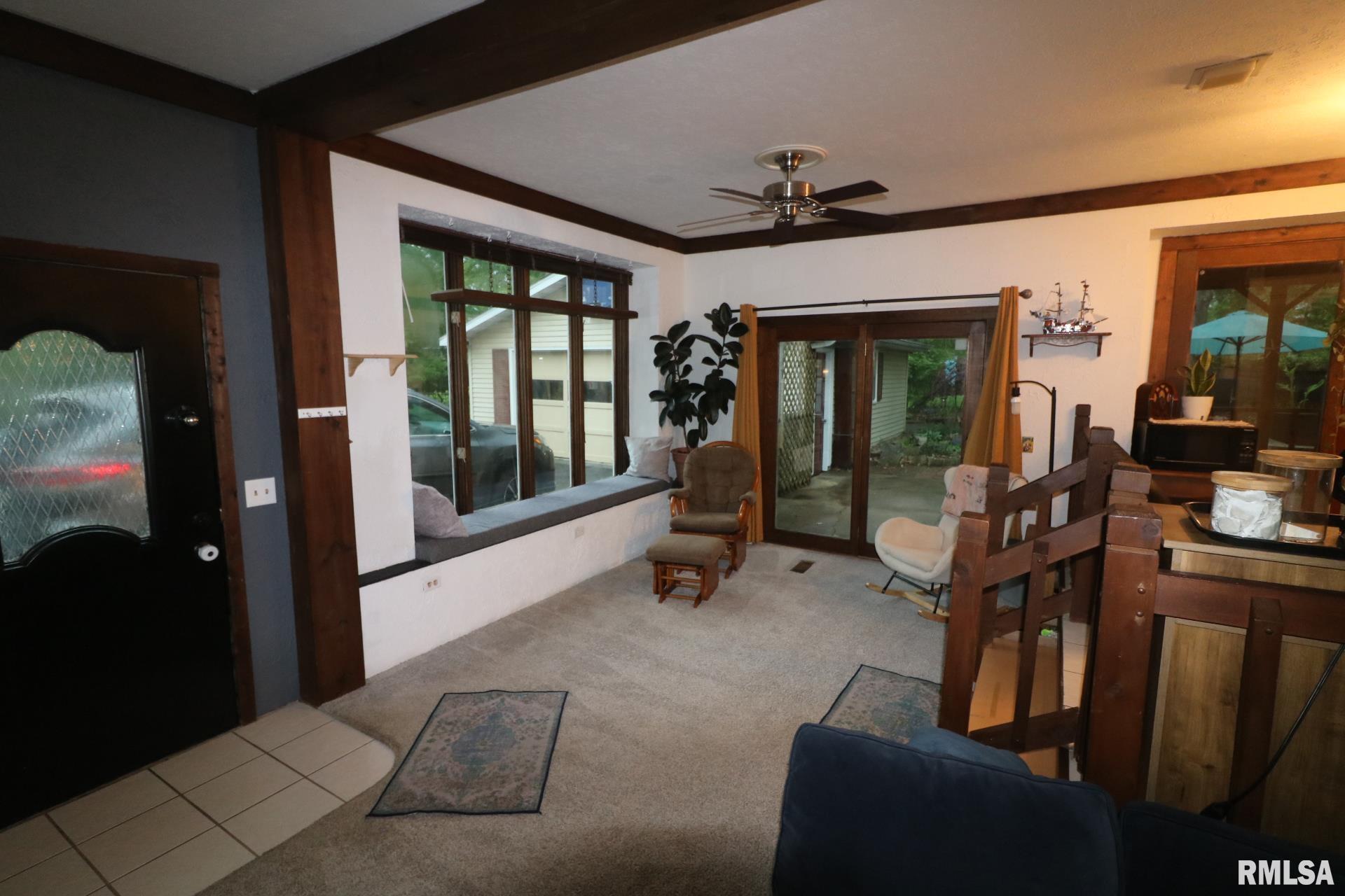 303 S Greenbriar Road, Carterville, Illinois image 10
