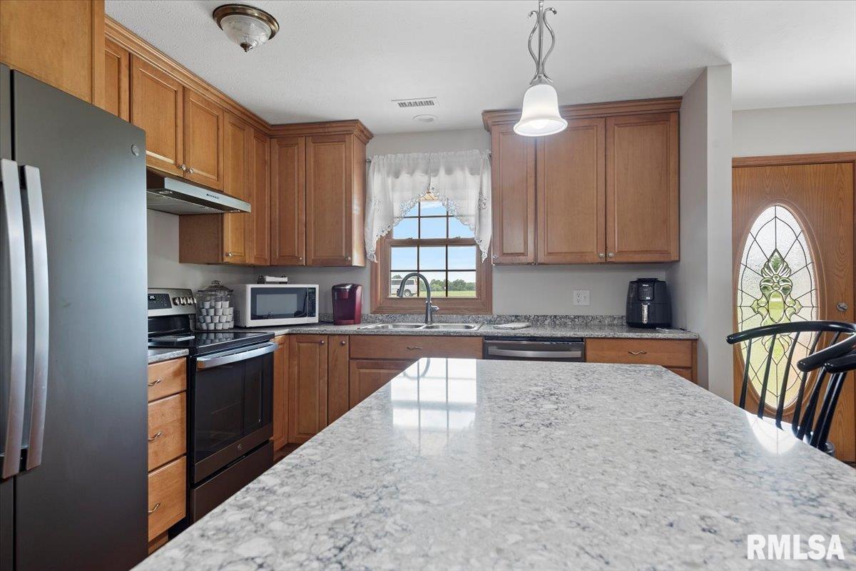 7878 Cardinal Hill Road, Rochester, Illinois image 11