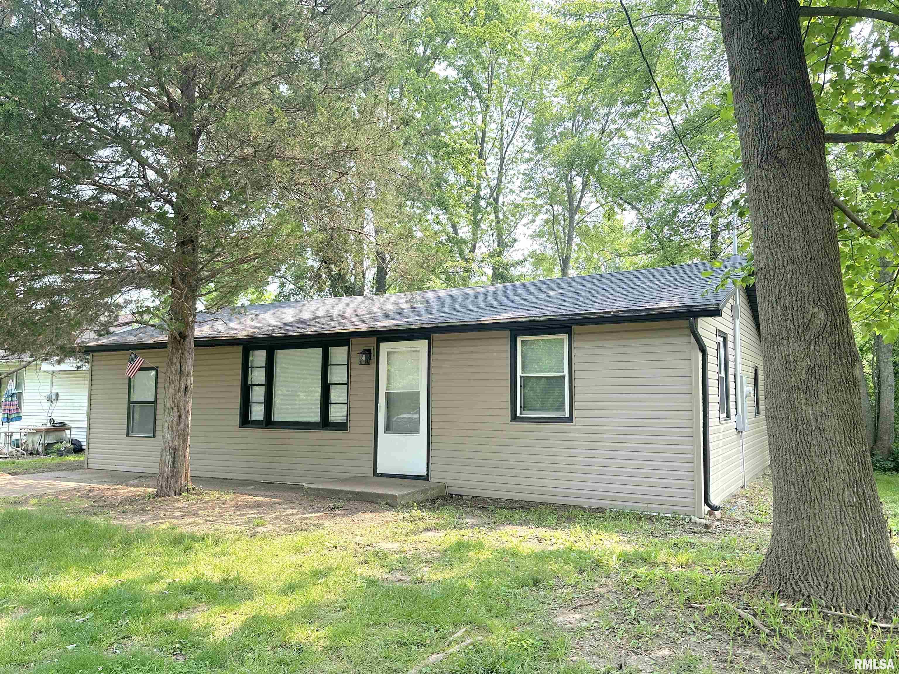 1924 N 7th Street, Murphysboro, Illinois image 2