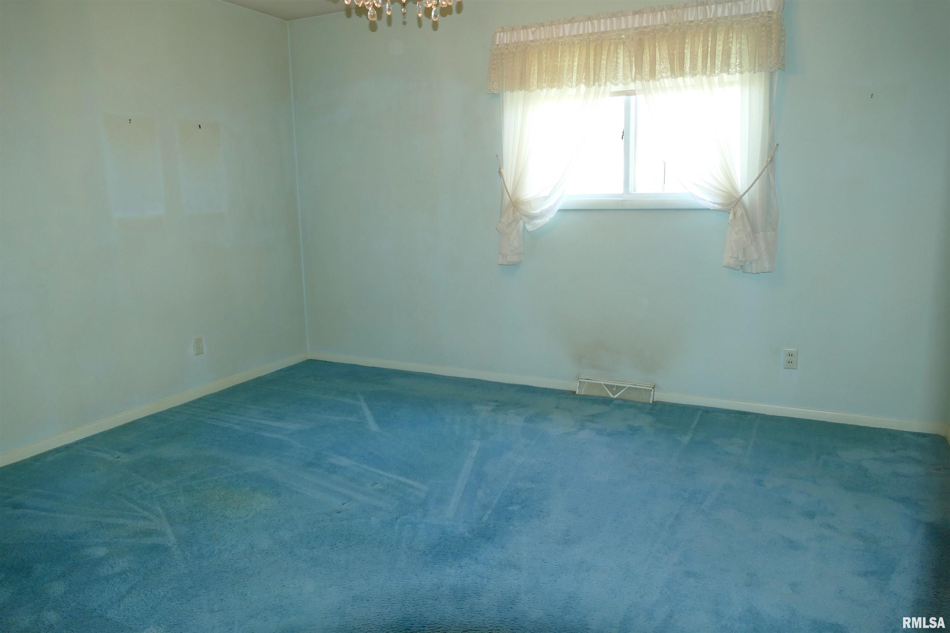 3321 W Birkshire Drive, Peoria, Illinois image 22