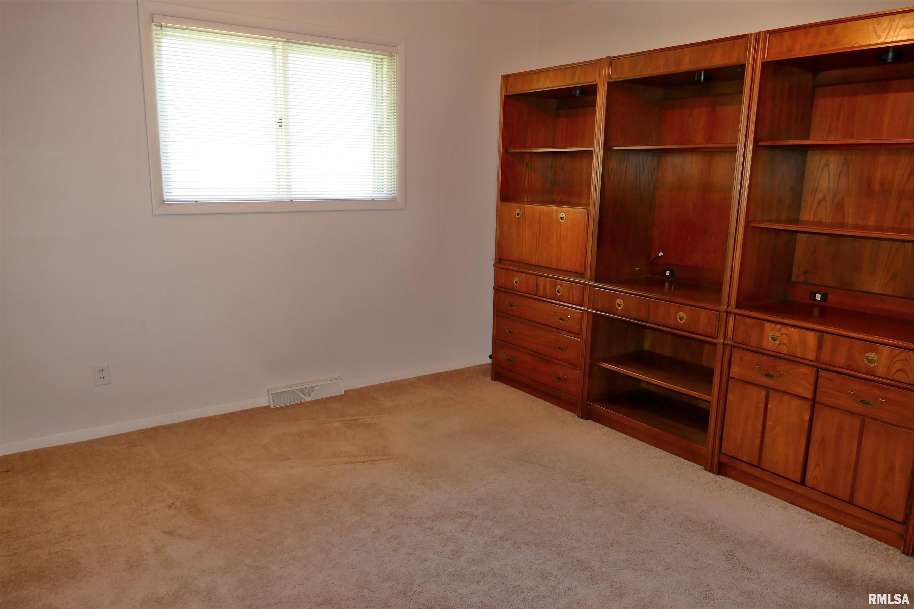 3321 W Birkshire Drive, Peoria, Illinois image 20