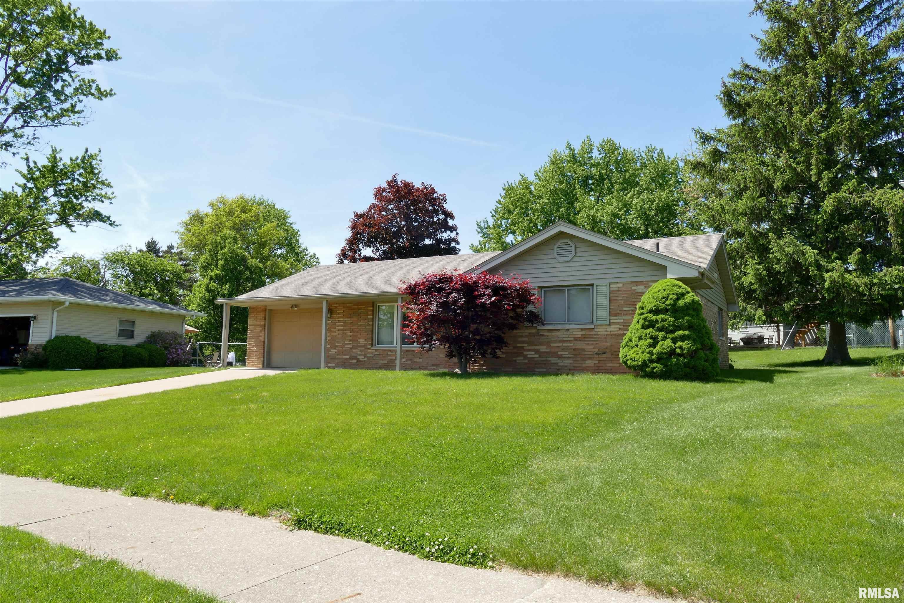 3321 W Birkshire Drive, Peoria, Illinois image 2