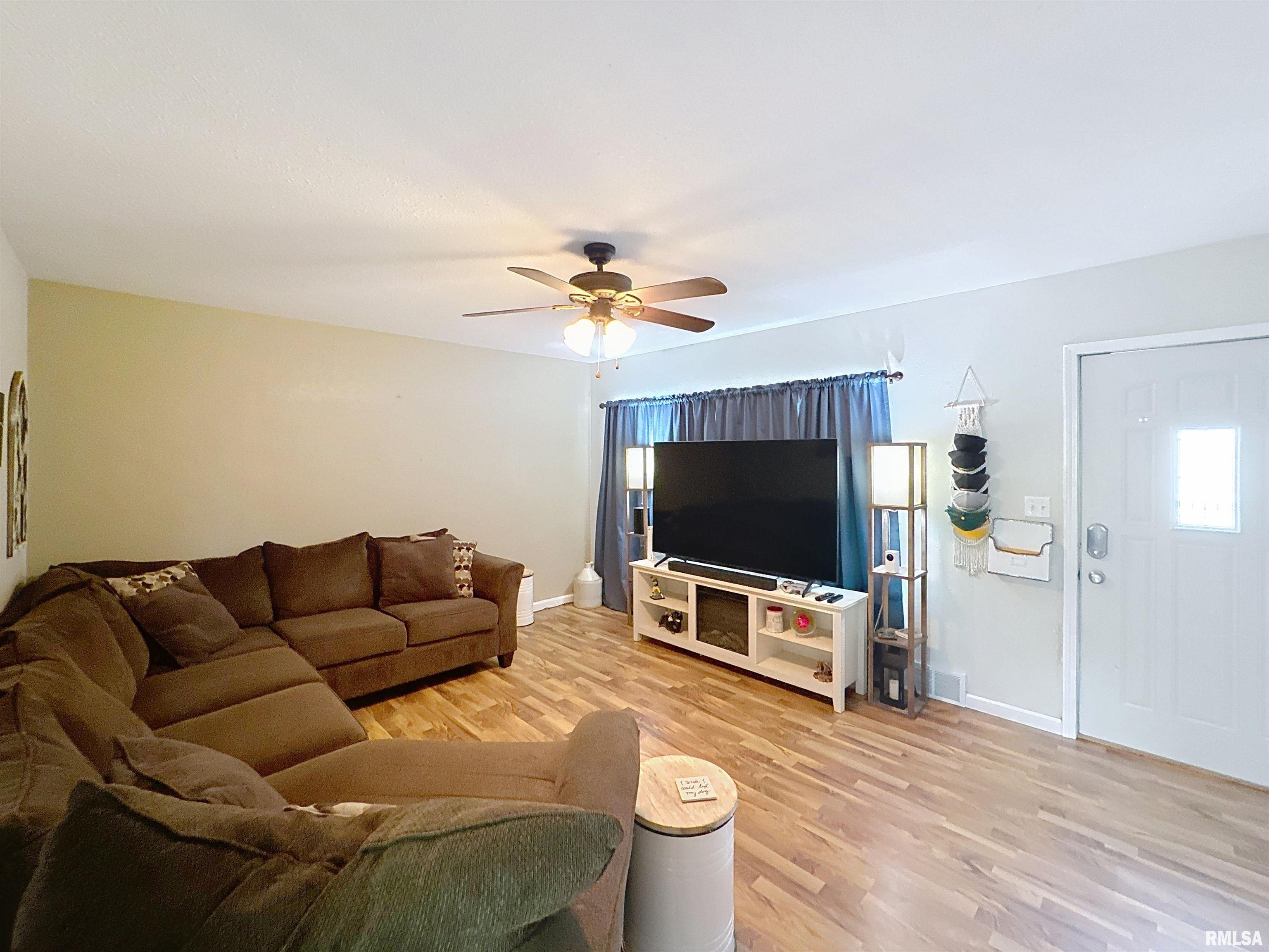 435 Waverly Road, Davenport, Iowa image 6