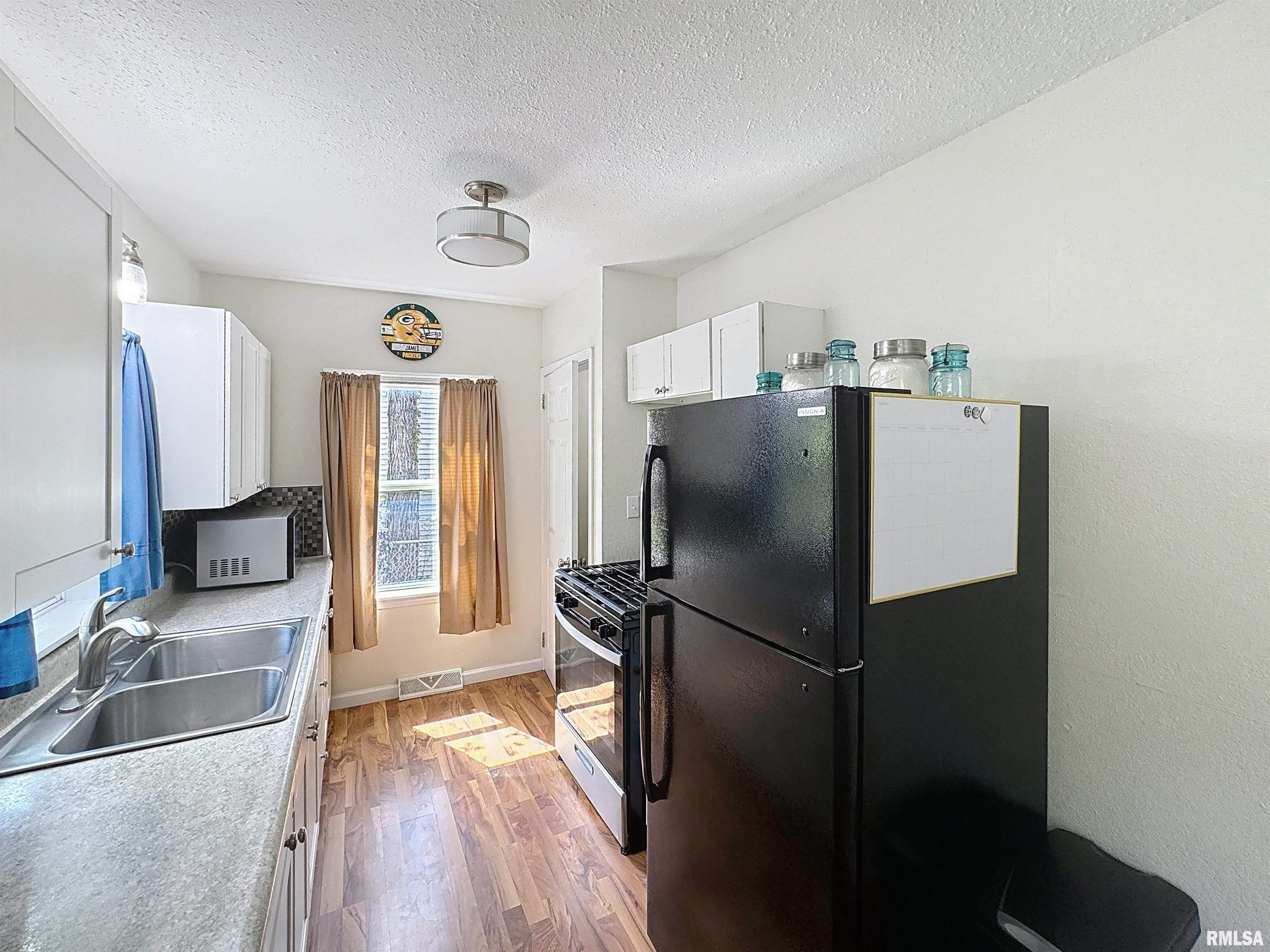 435 Waverly Road, Davenport, Iowa image 12