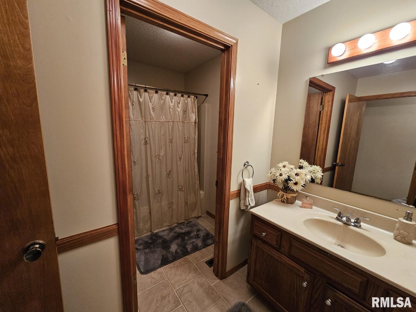 16123 N Hickory Lane, Woodlawn, Illinois image 35