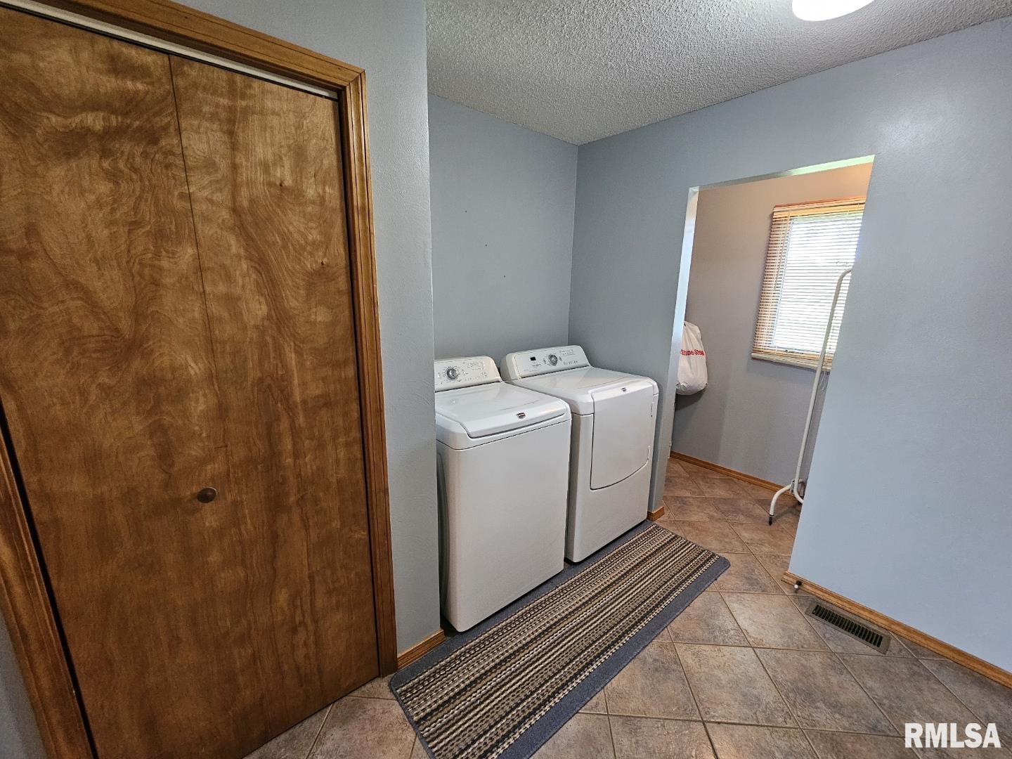 16123 N Hickory Lane, Woodlawn, Illinois image 31