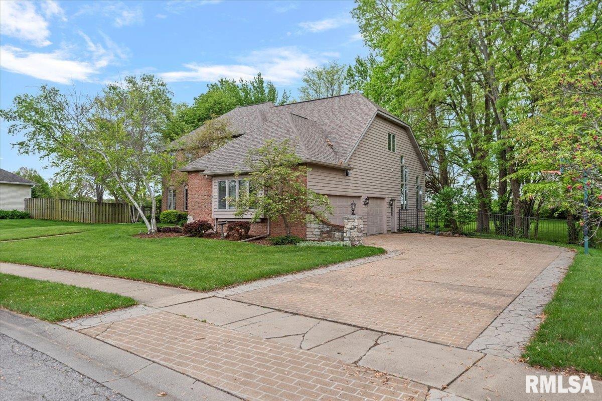 10 Woodland Trail, Rochester, Illinois image 3