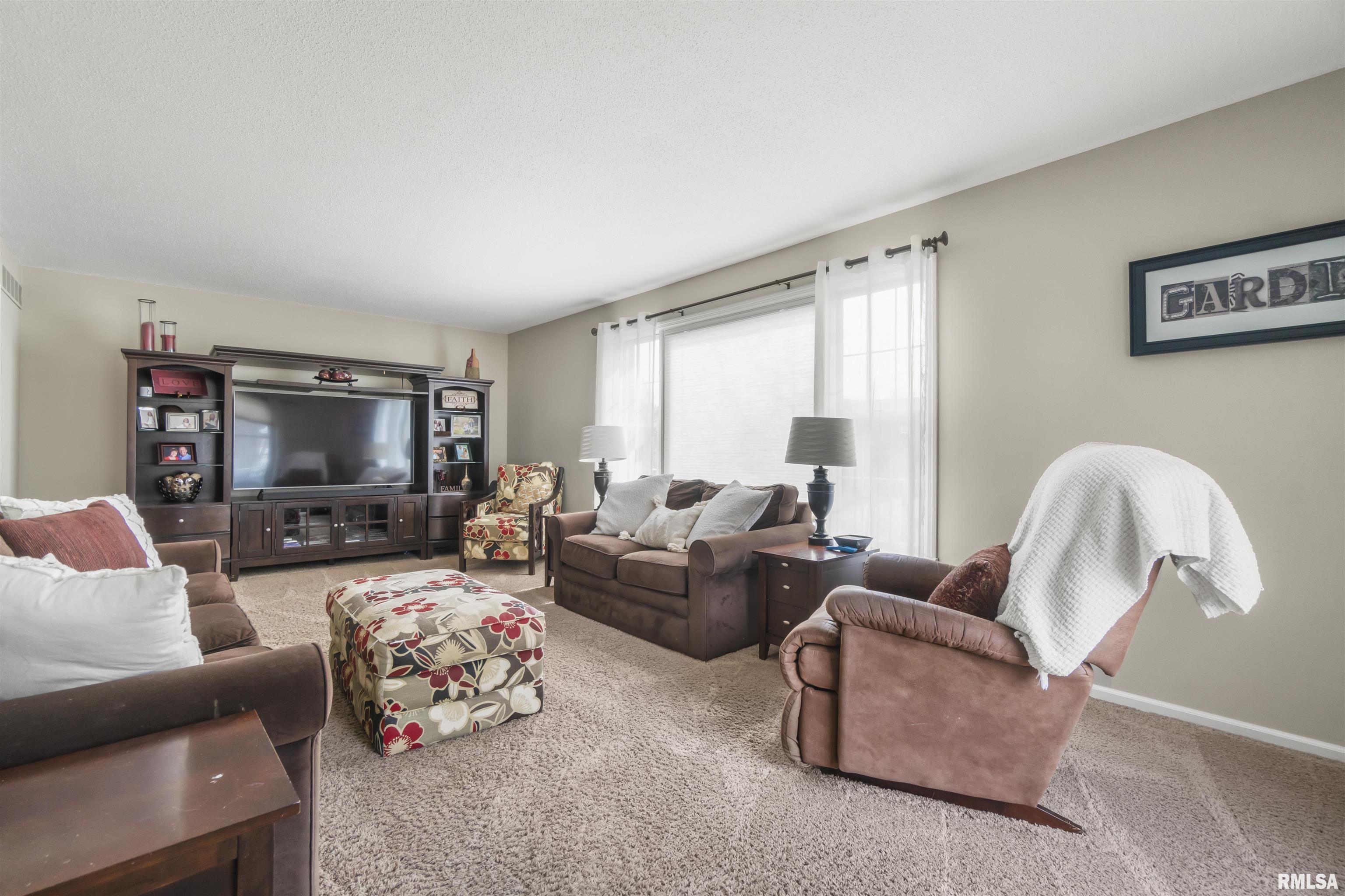 4707 W Lynnbrook Drive, Peoria, Illinois image 9
