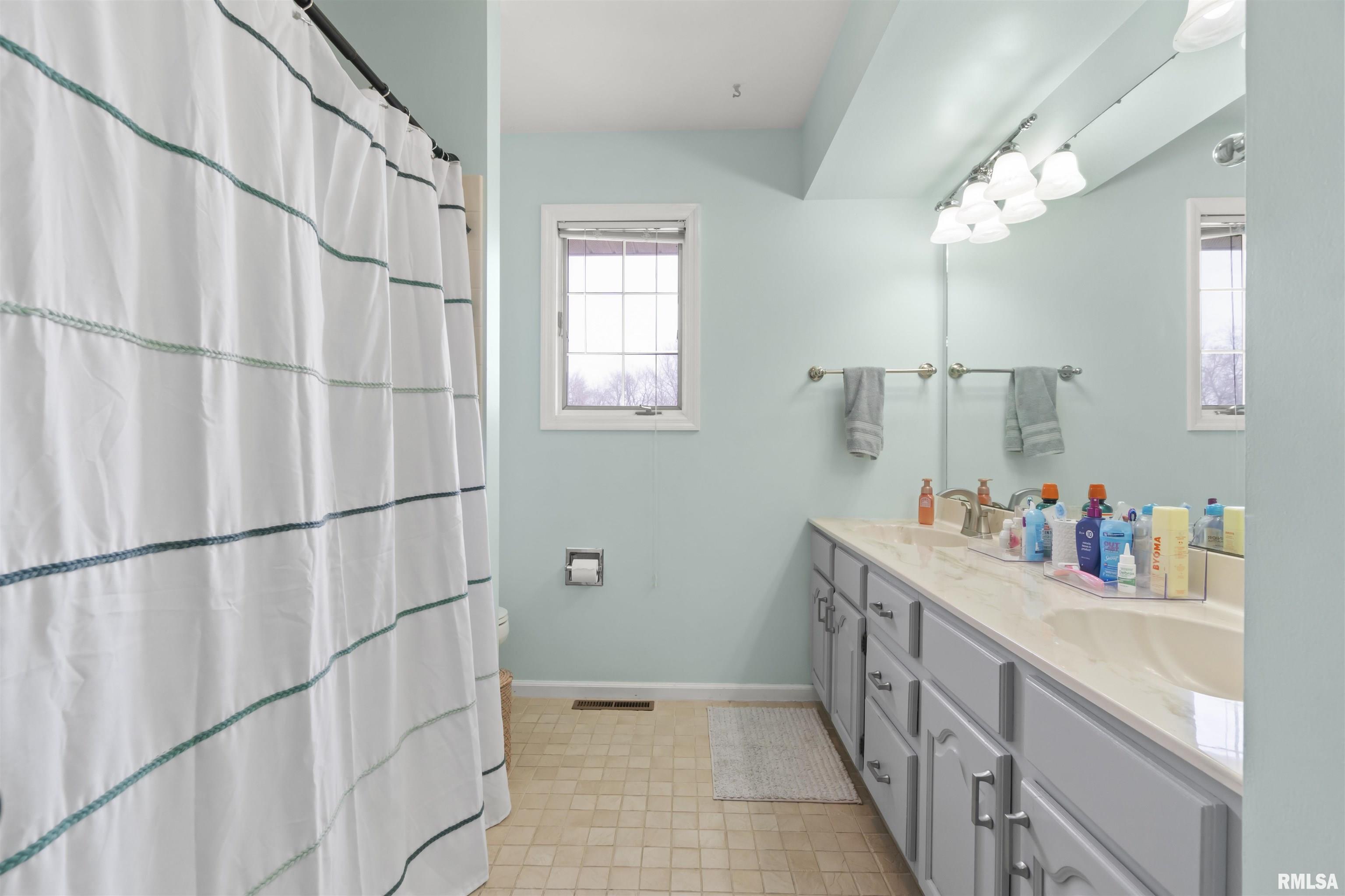 4707 W Lynnbrook Drive, Peoria, Illinois image 28