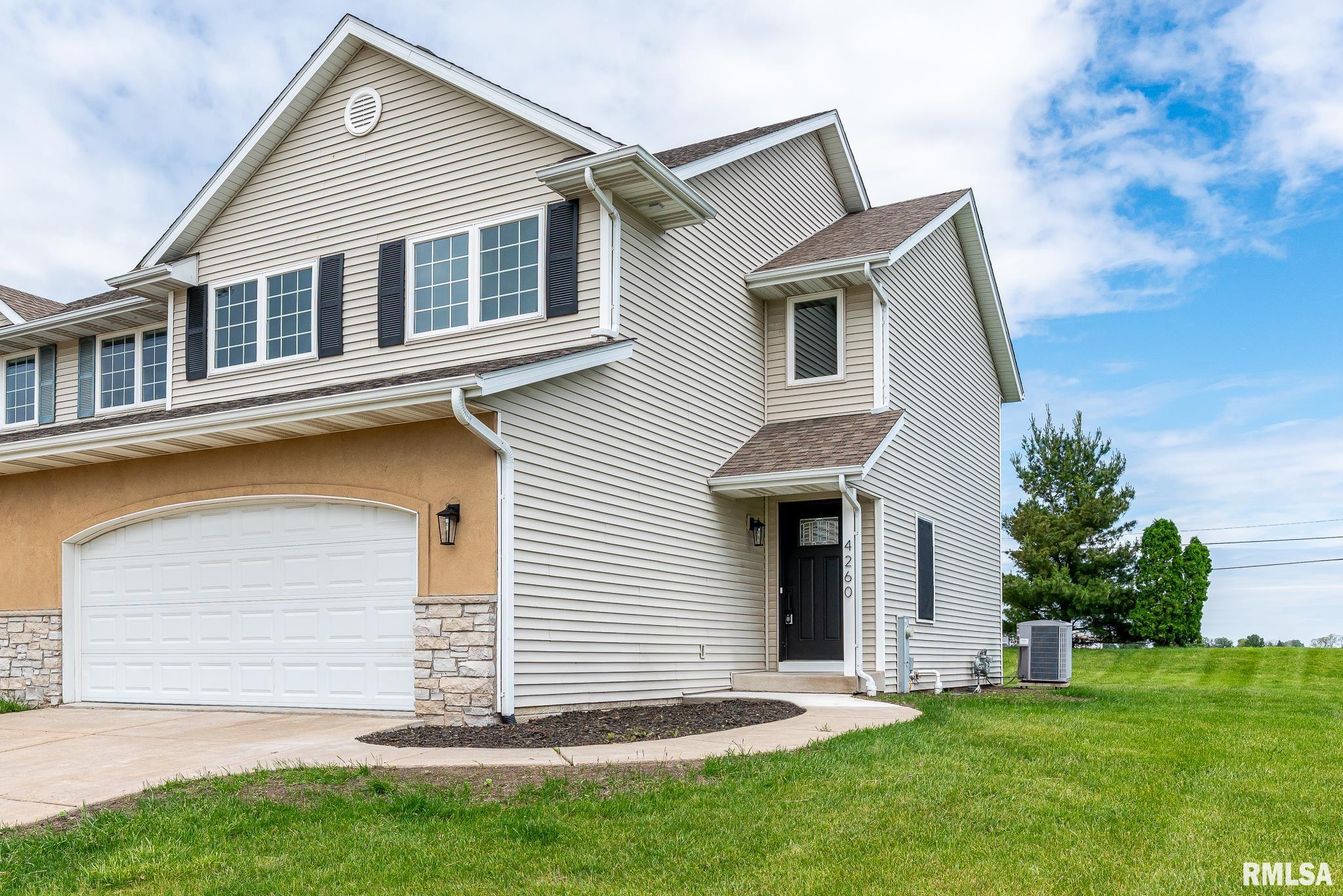4260 Sapphire Lane, Bettendorf, Iowa image 2