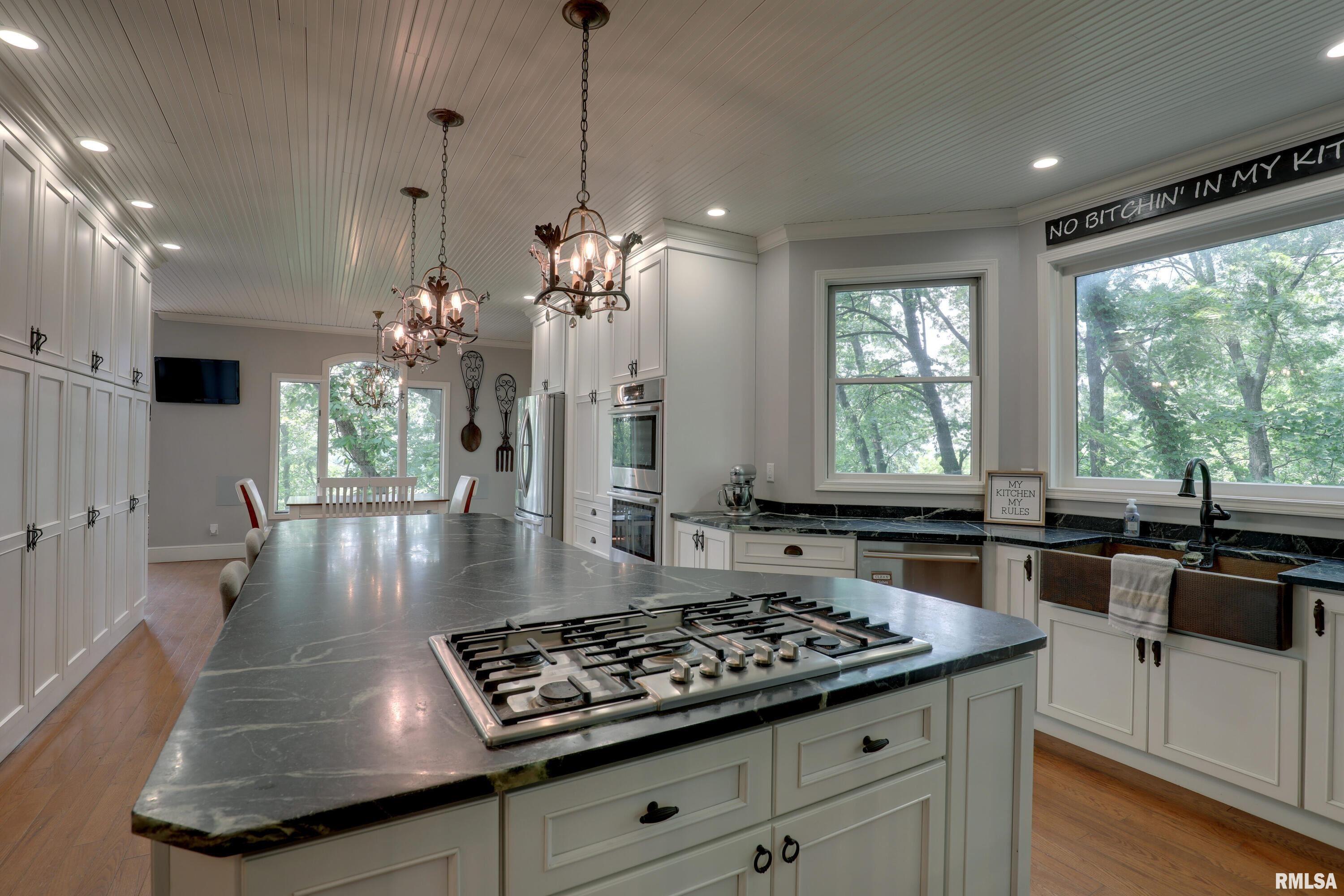 220 Einhaus Lane, Quincy, Illinois image 13