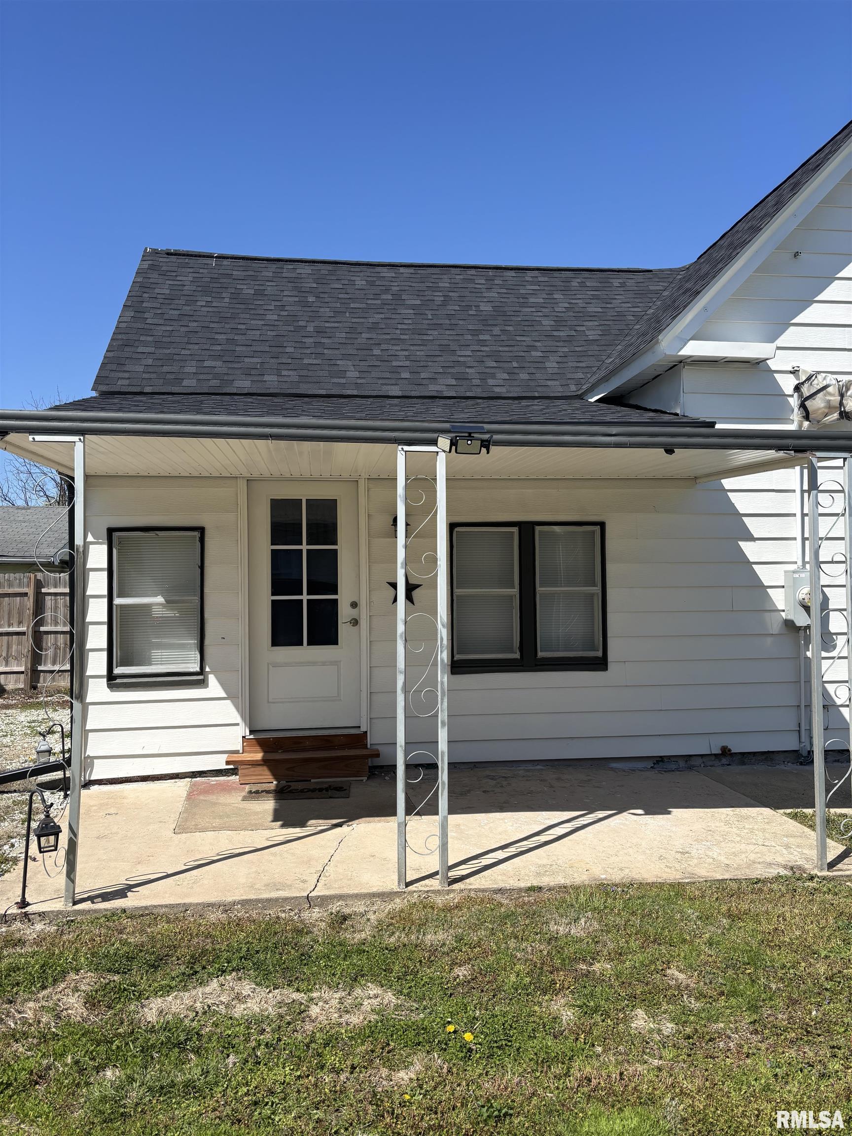1153 S Diamond Street, Jacksonville, Illinois image 4