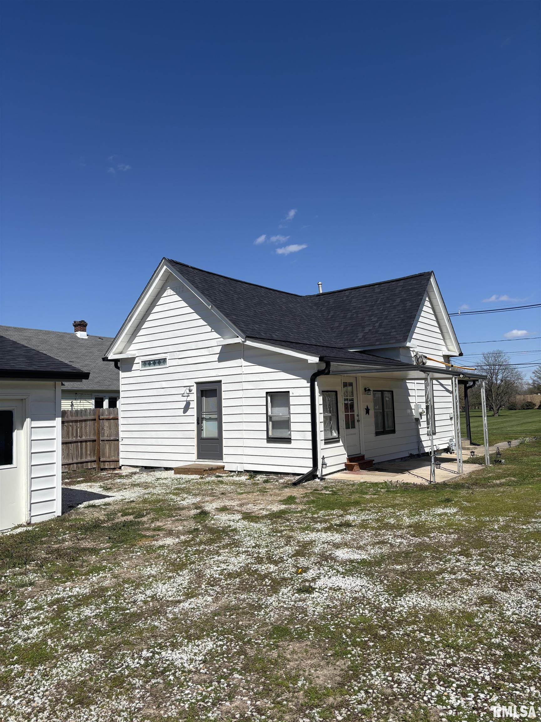 1153 S Diamond Street, Jacksonville, Illinois image 5