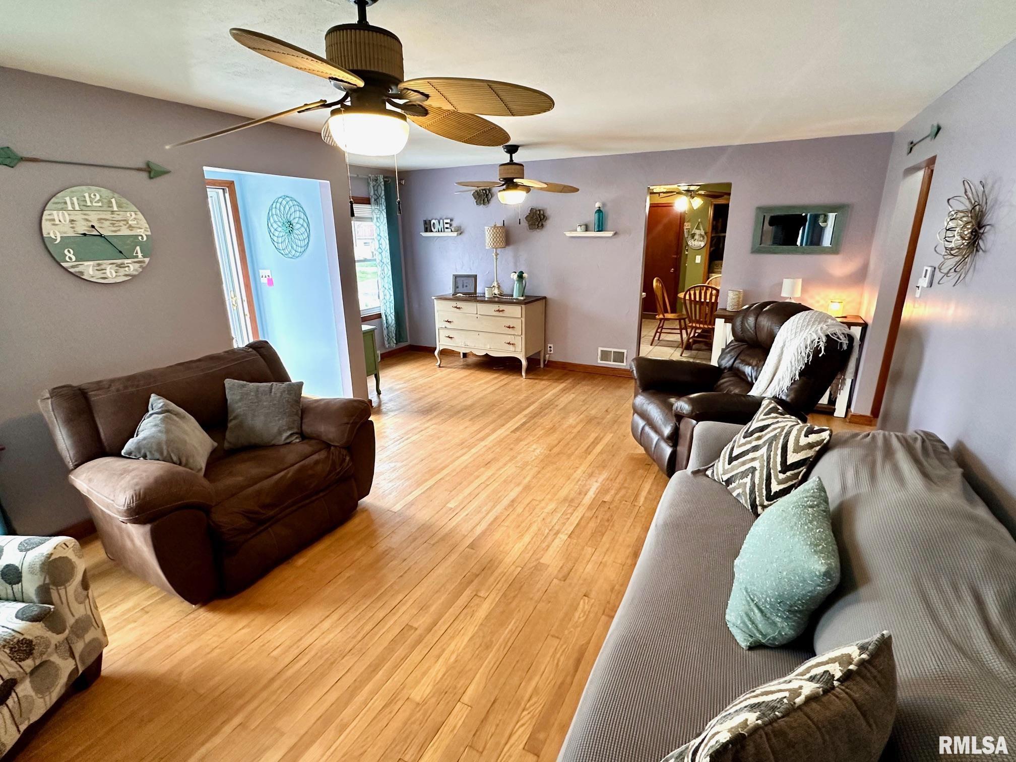2 S Crescent Drive, Jacksonville, Illinois image 3