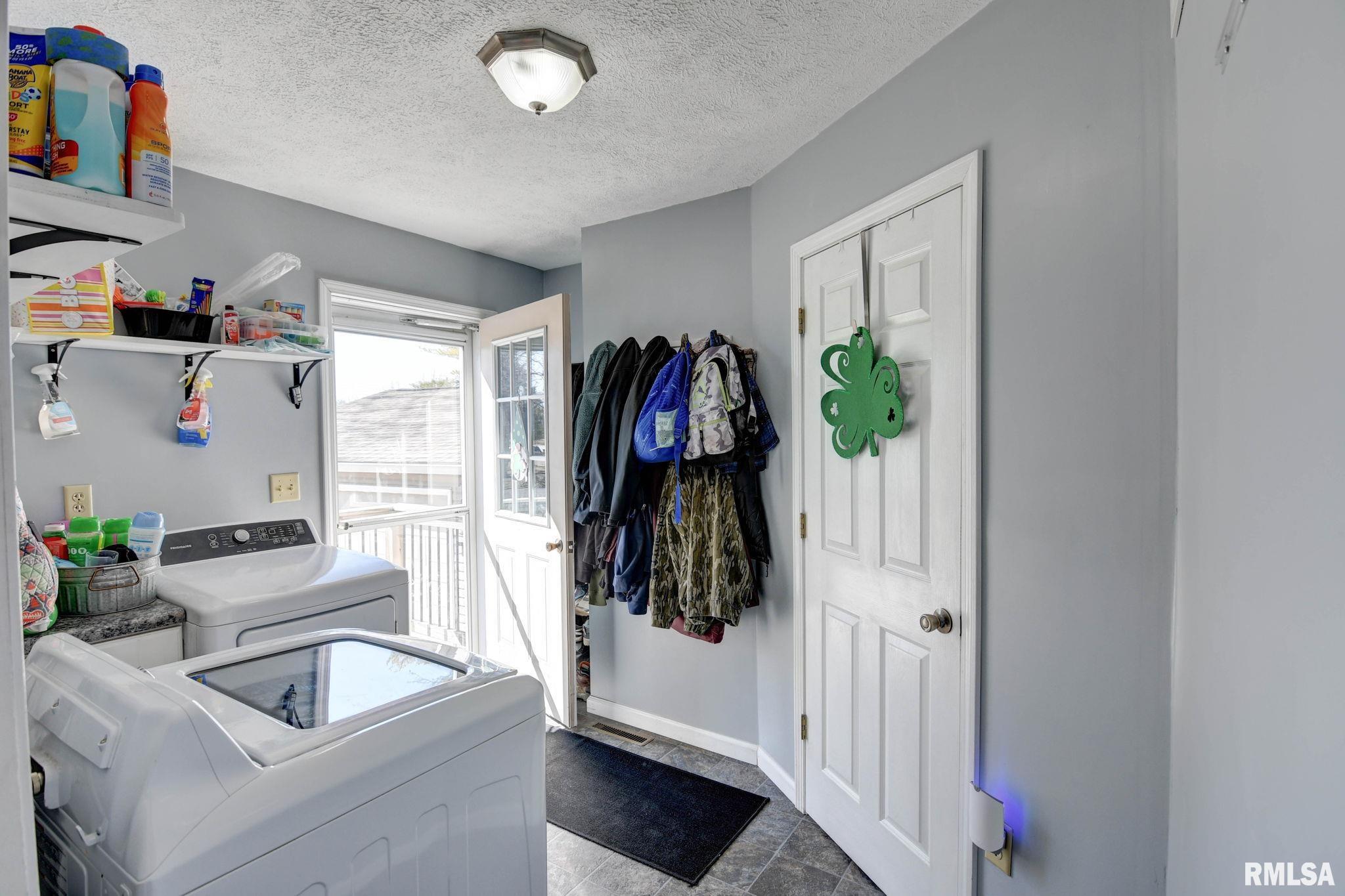 105 Richardson Avenue, Kincaid, Illinois image 38