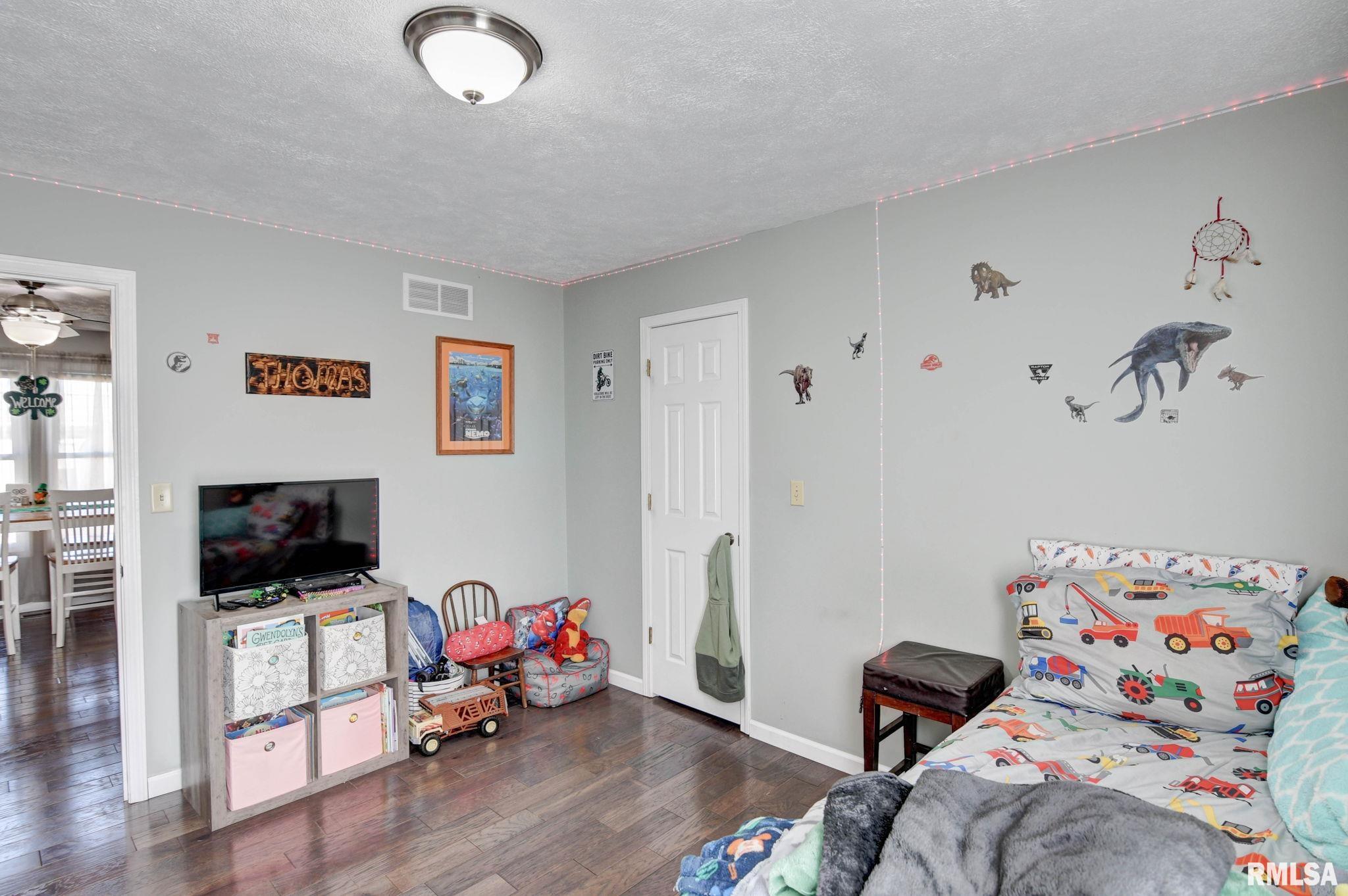 105 Richardson Avenue, Kincaid, Illinois image 22