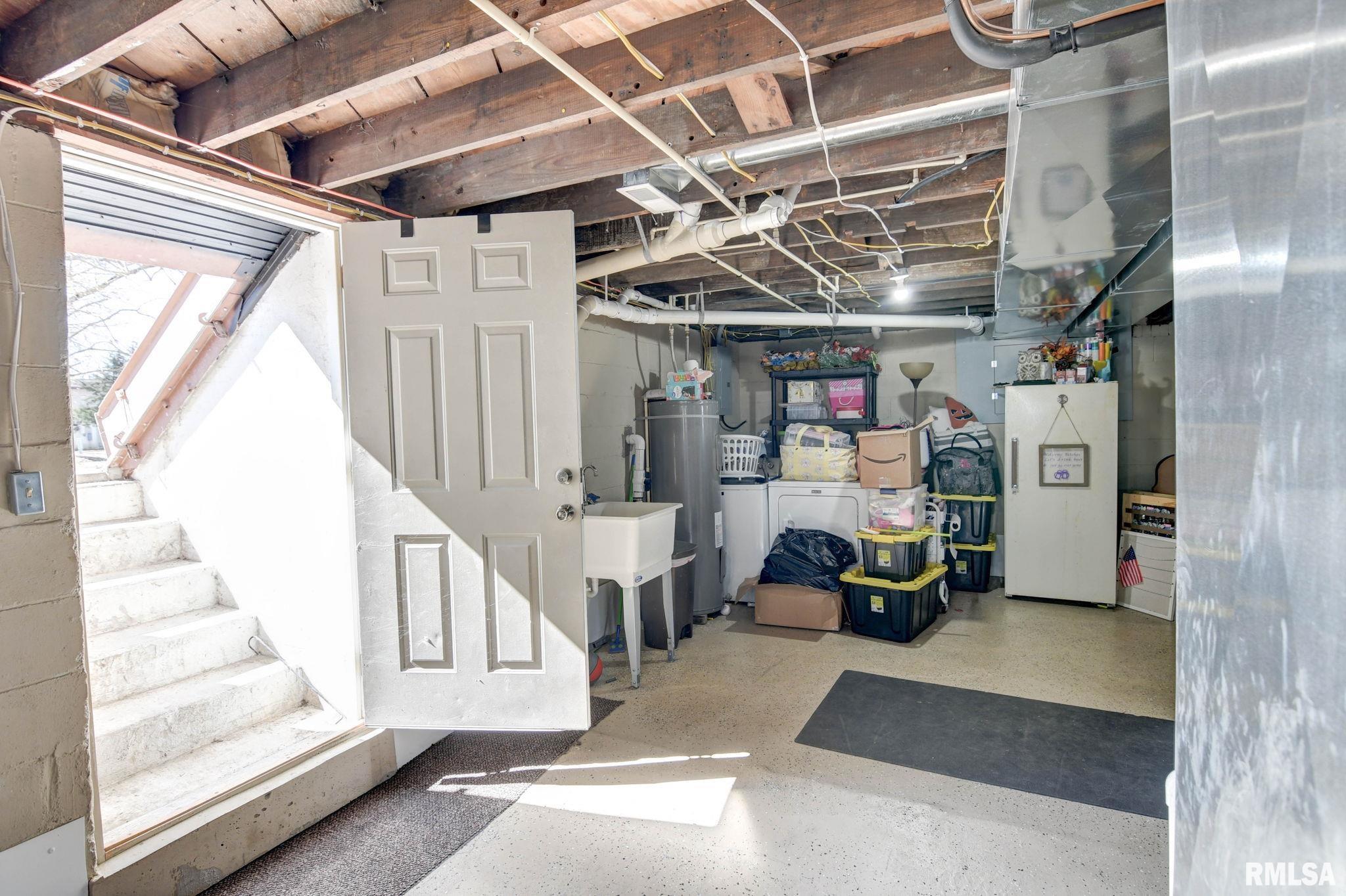 105 Richardson Avenue, Kincaid, Illinois image 46