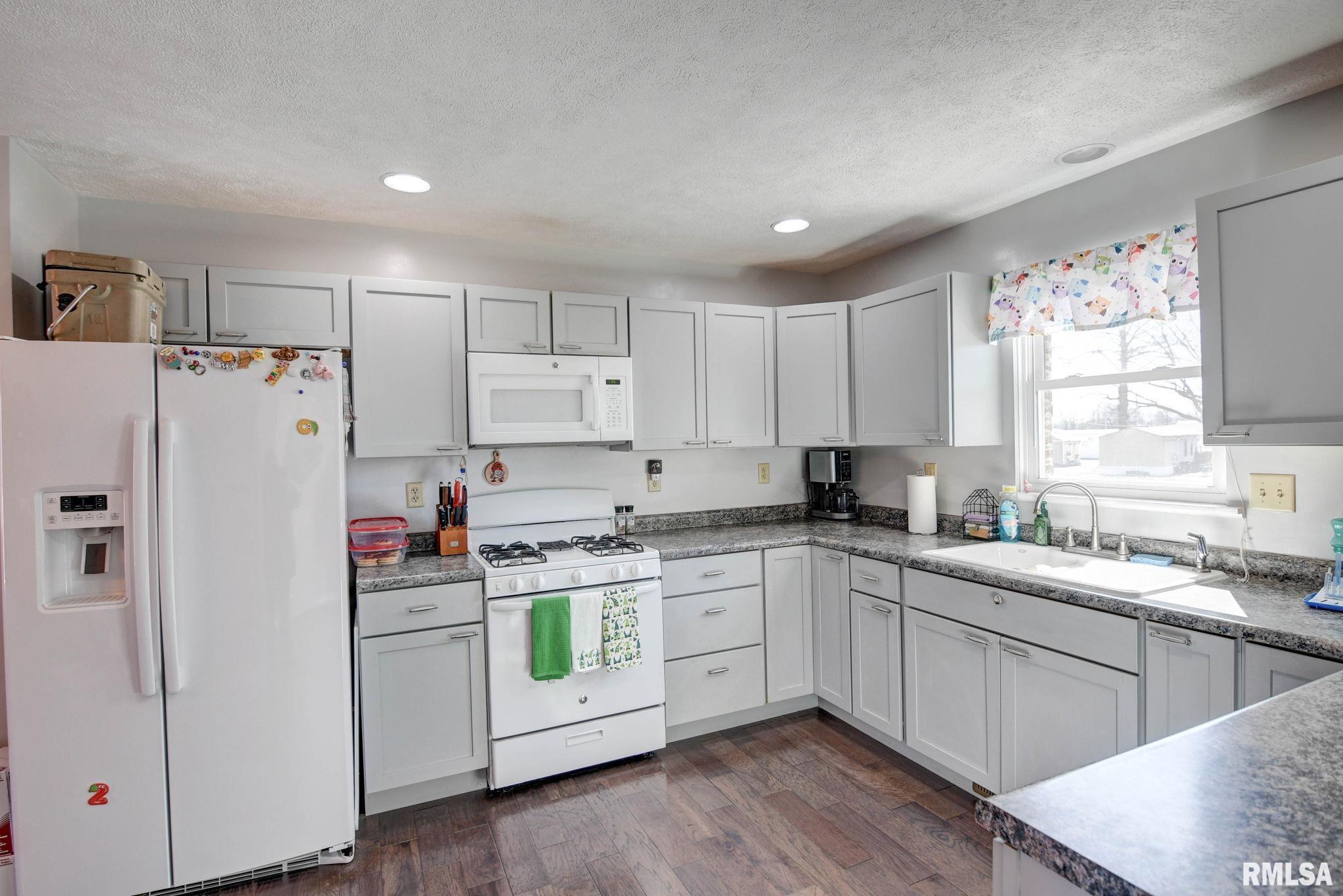 105 Richardson Avenue, Kincaid, Illinois image 31