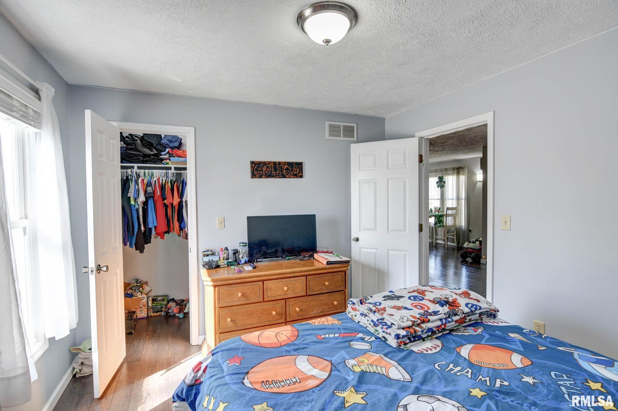 105 Richardson Avenue, Kincaid, Illinois image 9