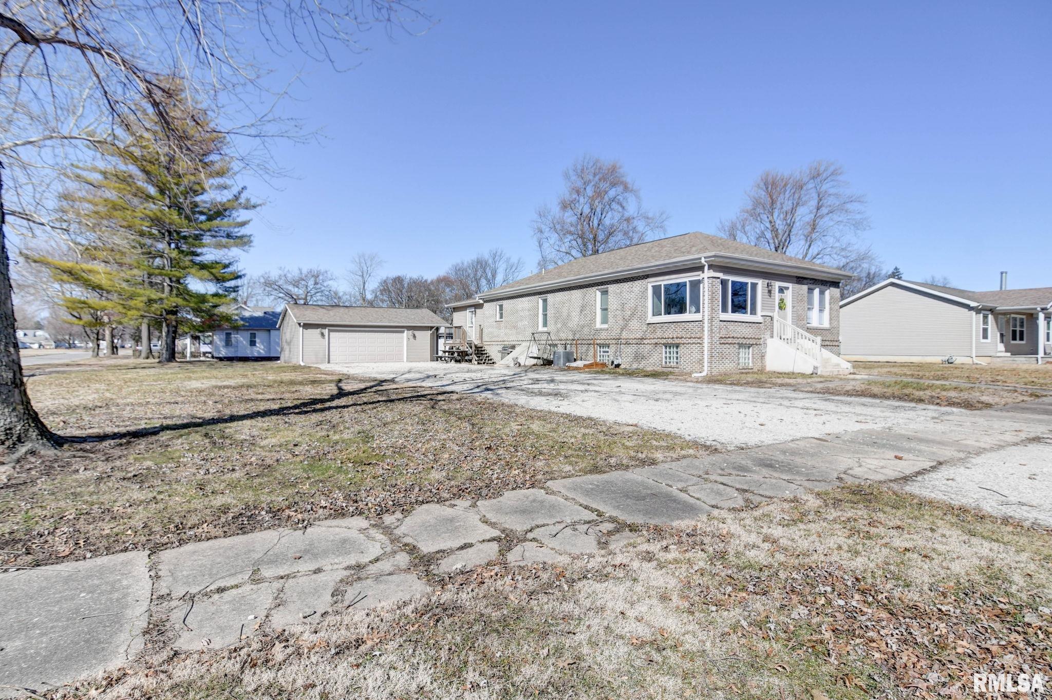 105 Richardson Avenue, Kincaid, Illinois image 12