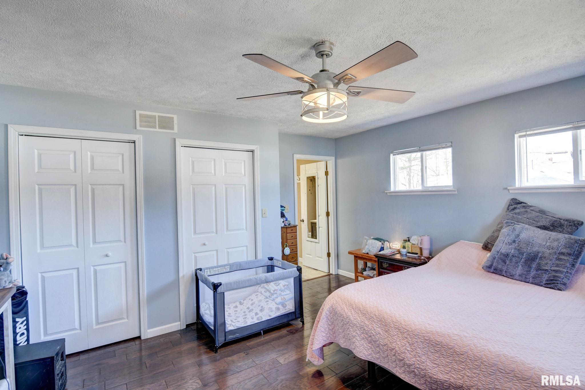 105 Richardson Avenue, Kincaid, Illinois image 32
