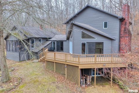 Homes For Sale - 1300 Shoal Creek Road<br/> Murphysboro, IL 62966