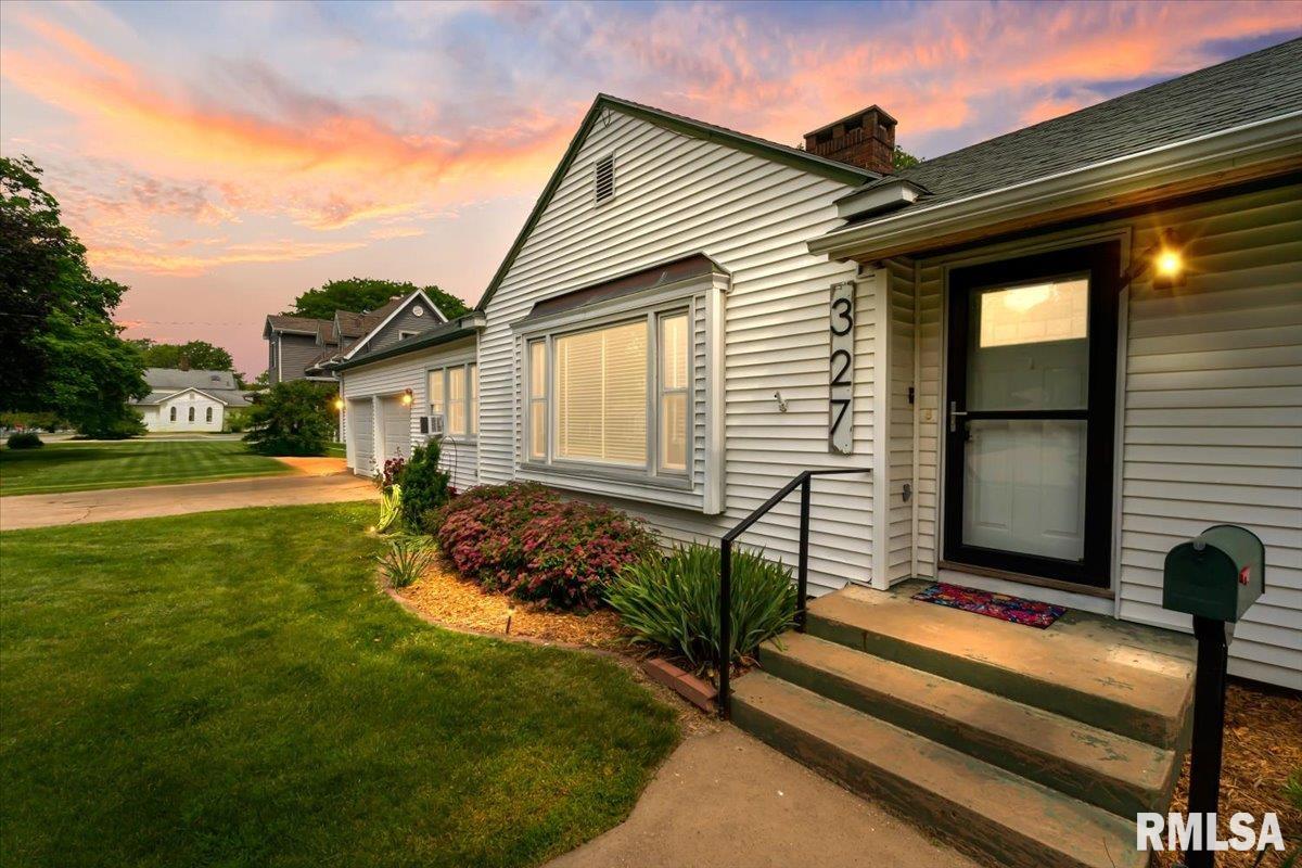 327 E Wells Street, Geneseo, Illinois image 40