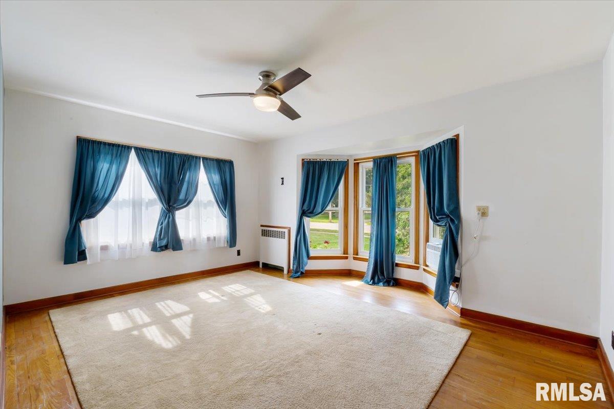 327 E Wells Street, Geneseo, Illinois image 24