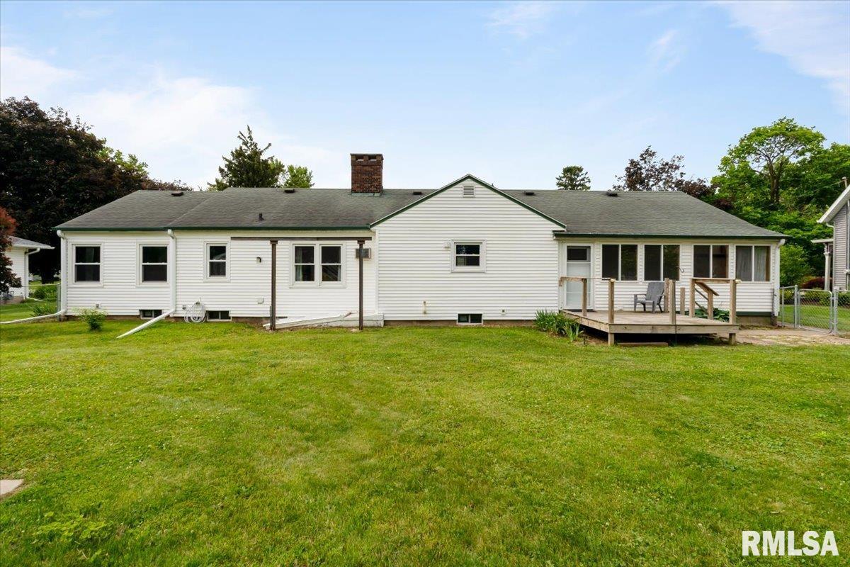 327 E Wells Street, Geneseo, Illinois image 35