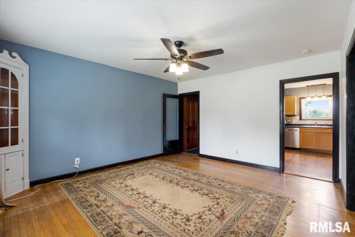 327 E Wells Street, Geneseo, Illinois image 10