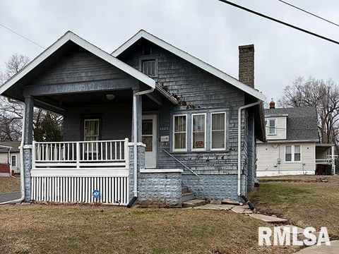Homes For Sale - 2005 N Gale Avenue<br/> Peoria County, Peoria, IL 61604