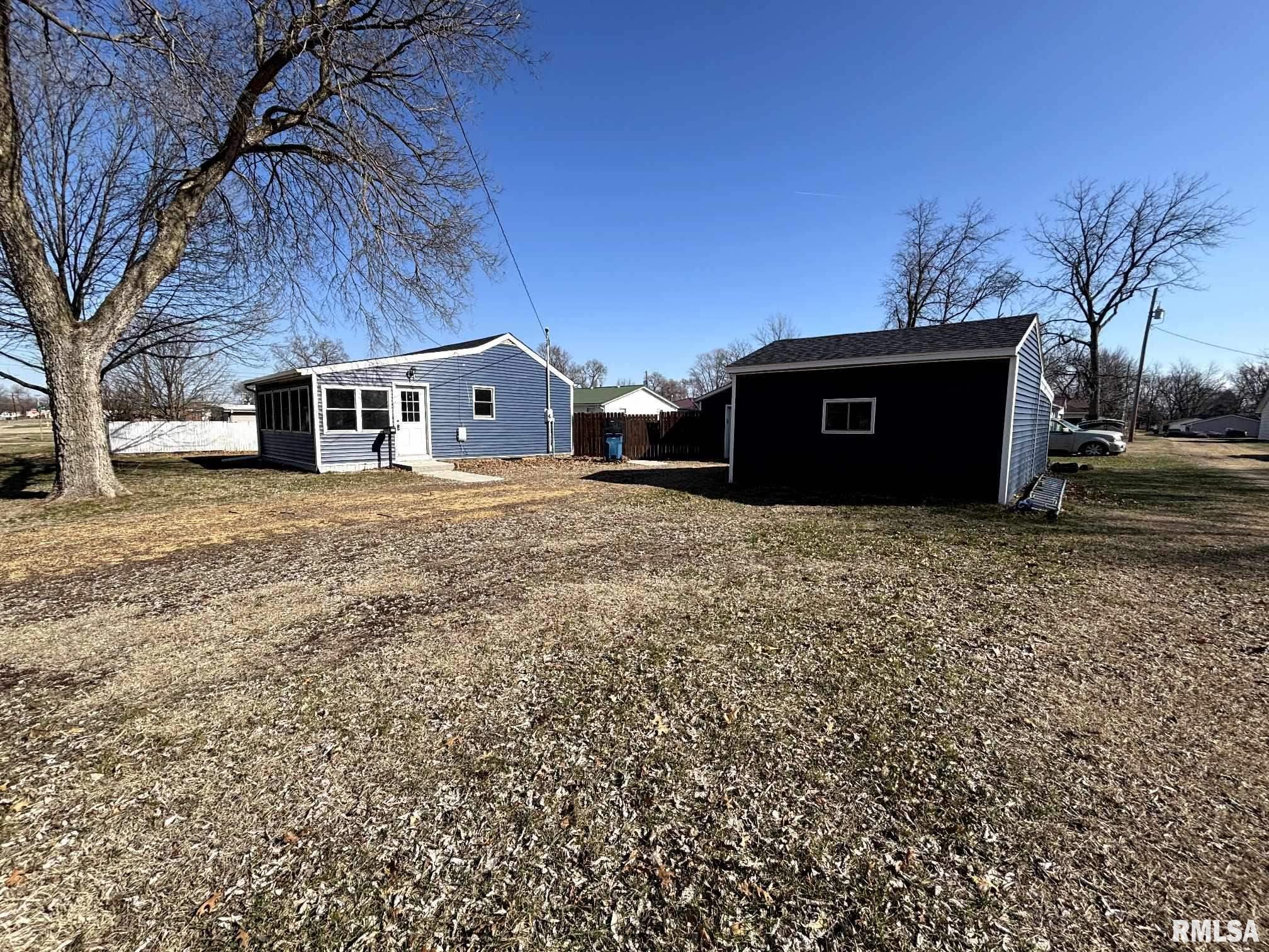 618 7th Avenue, Camanche, Iowa image 3